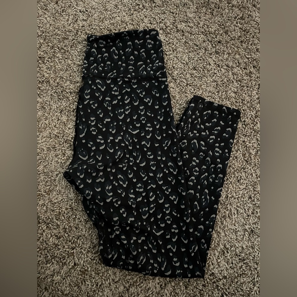 Old navy leopard 7/8 leggings